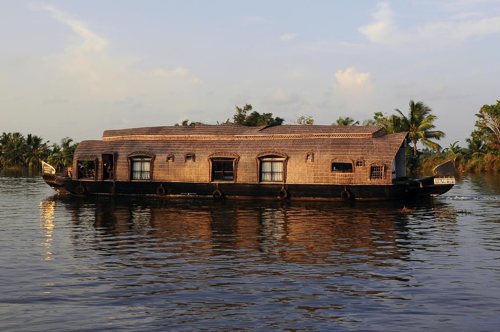 Xandari Riverscapes Alappuzha Esterno foto