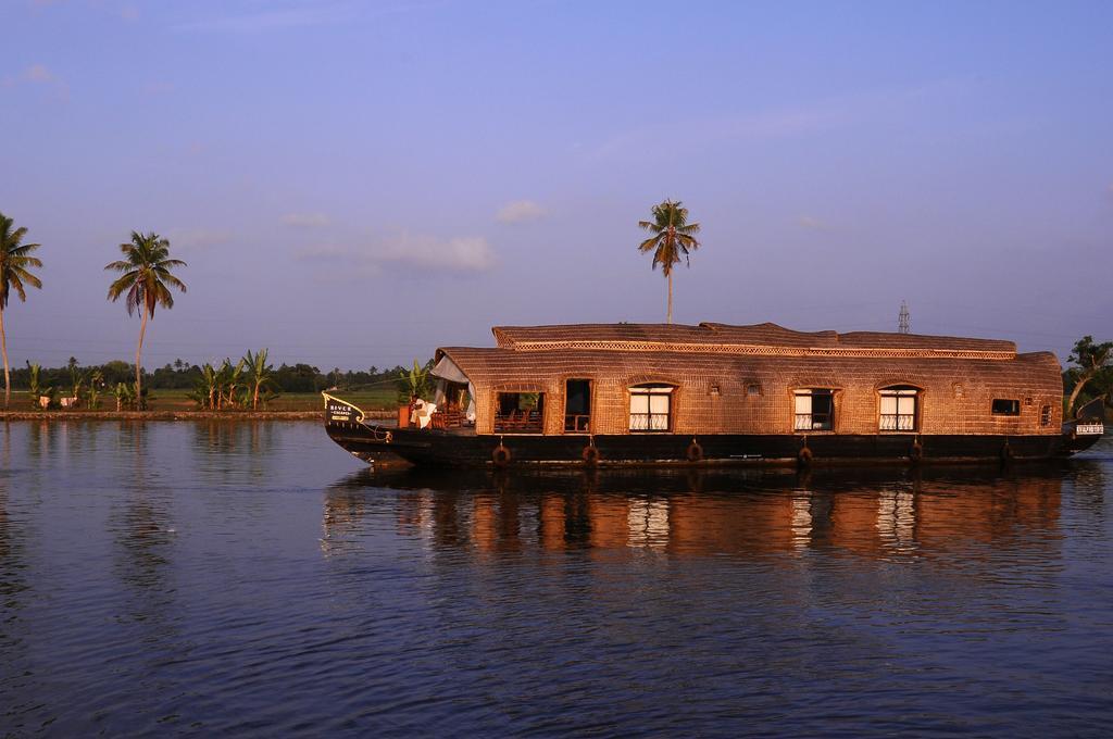 Xandari Riverscapes Alappuzha Esterno foto